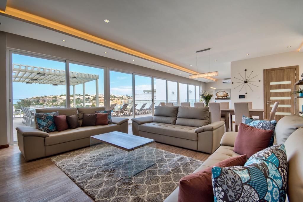 Villa Gaia - Sunset Views, Indoor Heated Pool, Sauna And Games Room 梅利哈 外观 照片