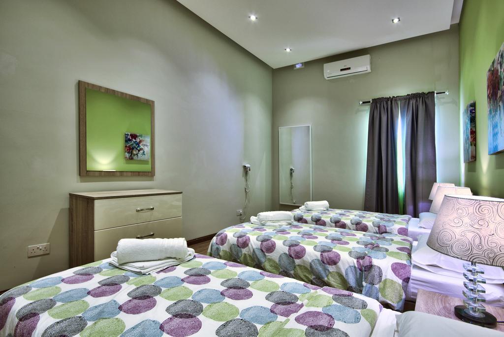 Villa Gaia - Sunset Views, Indoor Heated Pool, Sauna And Games Room 梅利哈 外观 照片