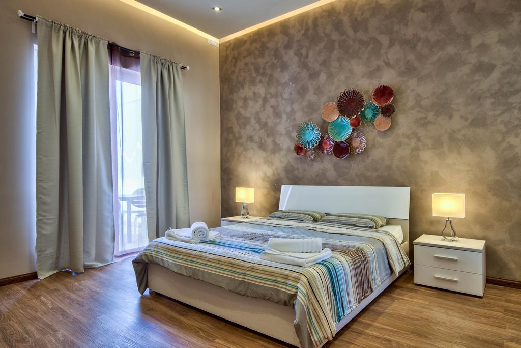 Villa Gaia - Sunset Views, Indoor Heated Pool, Sauna And Games Room 梅利哈 外观 照片