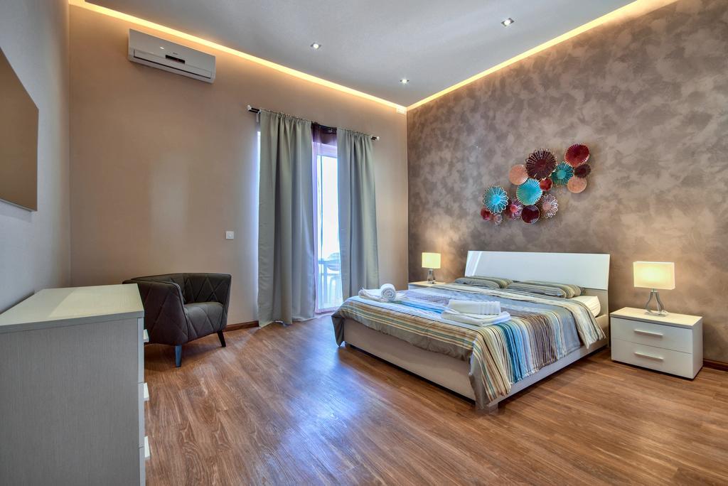 Villa Gaia - Sunset Views, Indoor Heated Pool, Sauna And Games Room 梅利哈 外观 照片